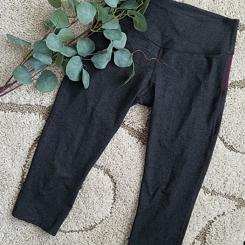 3/4 Athletic Workout Tights